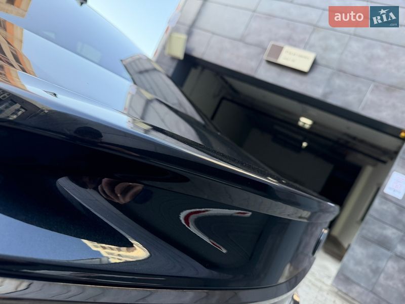 Седан Lexus ES 2024 в Києві