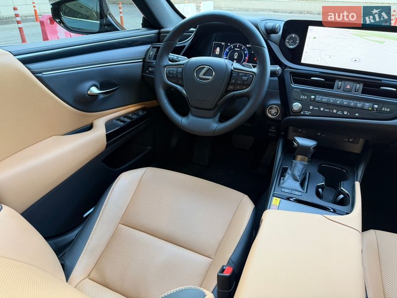 Седан Lexus ES 2024 в Києві