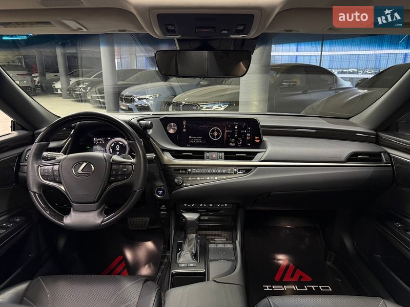 Седан Lexus ES 2019 в Одесі