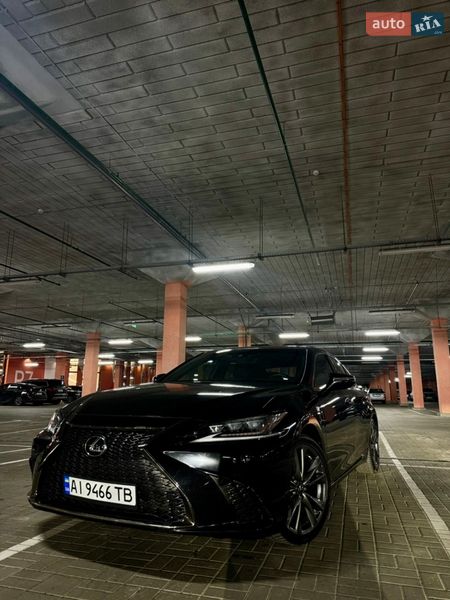 Lexus ES 2021