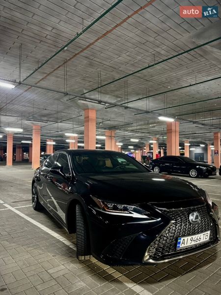 Седан Lexus ES 2021 в Киеве