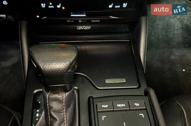 Седан Lexus ES 2021 в Киеве
