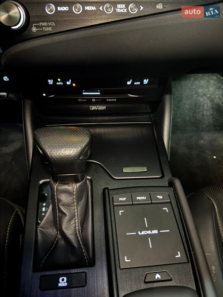 Седан Lexus ES 2021 в Киеве