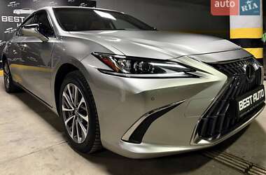 Седан Lexus ES 2022 в Киеве