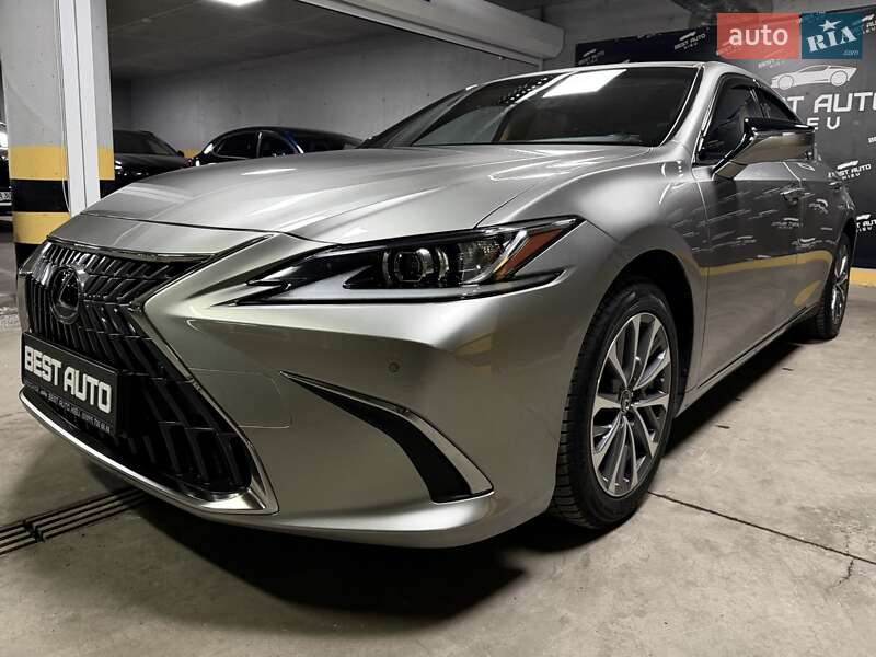 Седан Lexus ES 2022 в Киеве