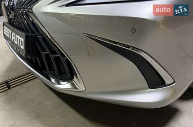 Седан Lexus ES 2022 в Киеве