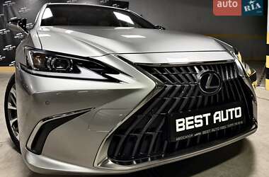 Седан Lexus ES 2022 в Киеве