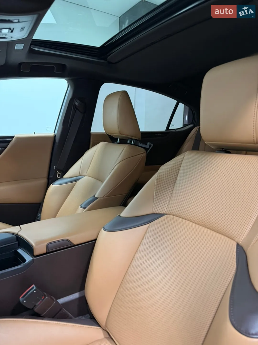 2020 Lexus ES - мініатюра 17