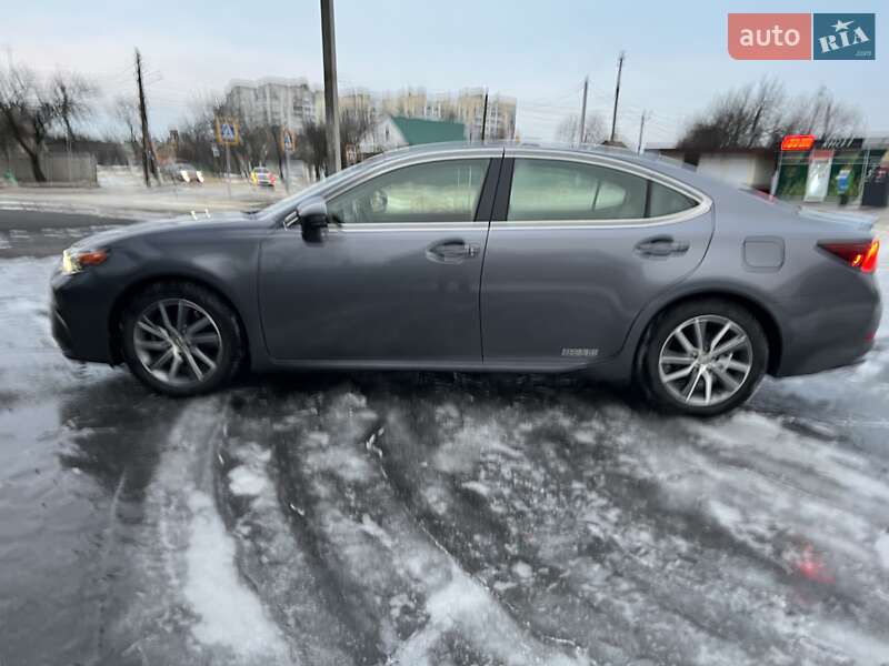 Седан Lexus ES 2017 в Харькове