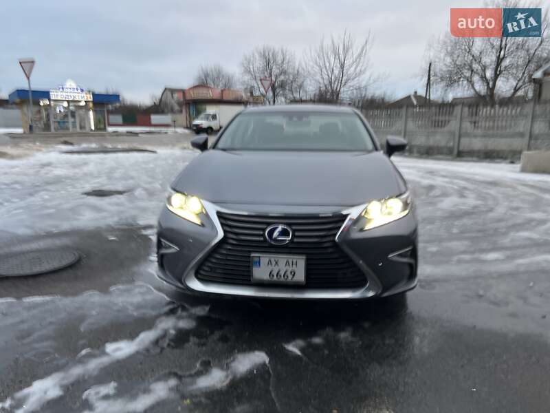 Седан Lexus ES 2017 в Харькове
