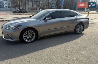 Седан Lexus ES 2018 в Кропивницком