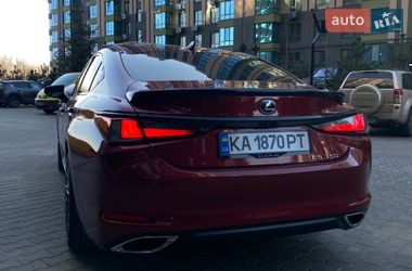 Седан Lexus ES 2019 в Киеве