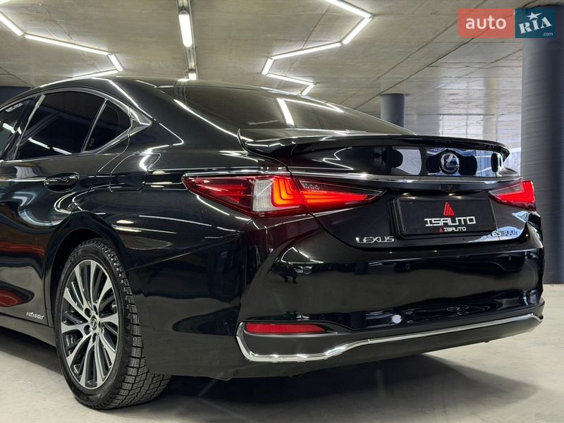 Седан Lexus ES 2019 в Одессе