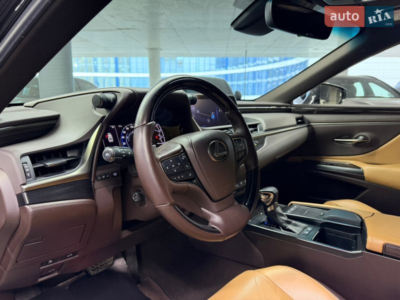 Седан Lexus ES 2019 в Одессе