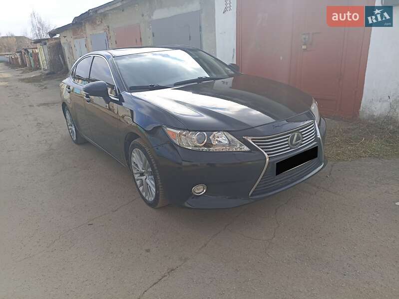 Седан Lexus ES 2014 в Хмельницком
