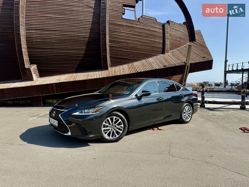 Седан Lexus ES 2023 в Одессе