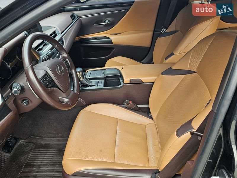 Седан Lexus ES 2018 в Дніпрі фото 4 Седан Lexus ES 2018 в Дніпрі