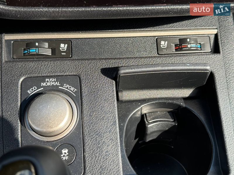 Седан Lexus ES 2014 в Києві фото 23 Седан Lexus ES 2014 в Києві