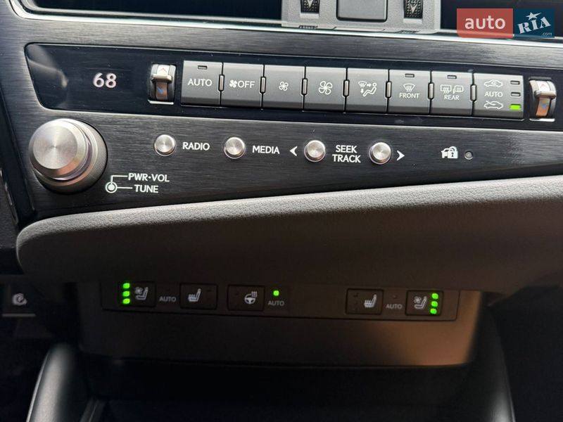 Седан Lexus ES 2023 в Львове фото 36 Седан Lexus ES 2023 в Львове