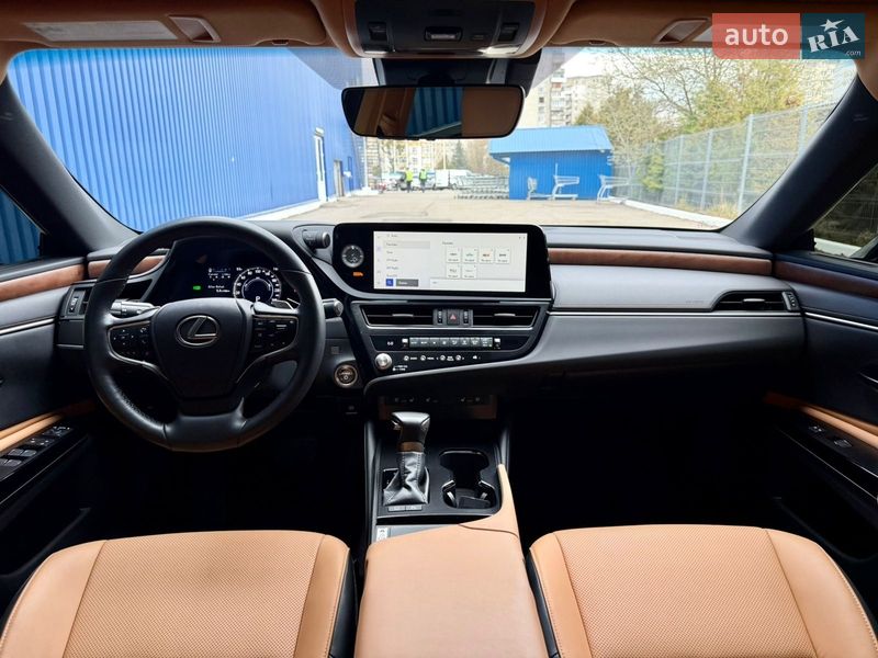 Седан Lexus ES 2023 в Львове фото 40 Седан Lexus ES 2023 в Львове