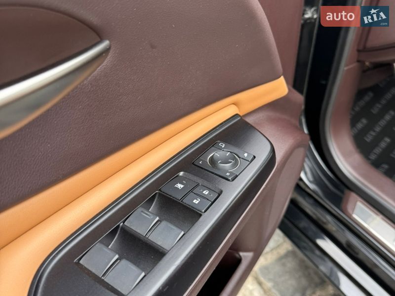 Седан Lexus ES 2018 в Києві фото 37 Седан Lexus ES 2018 в Києві