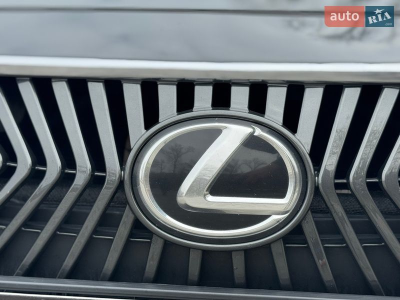 Седан Lexus ES 2018 в Києві фото 59 Седан Lexus ES 2018 в Києві