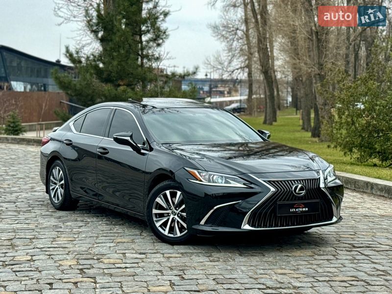 Седан Lexus ES 2018 в Києві фото 103 Седан Lexus ES 2018 в Києві