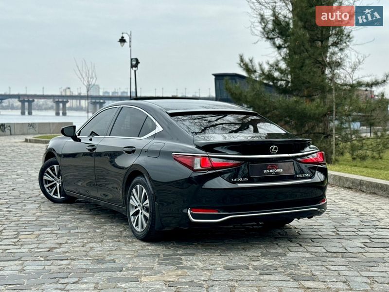 Седан Lexus ES 2018 в Києві фото 114 Седан Lexus ES 2018 в Києві