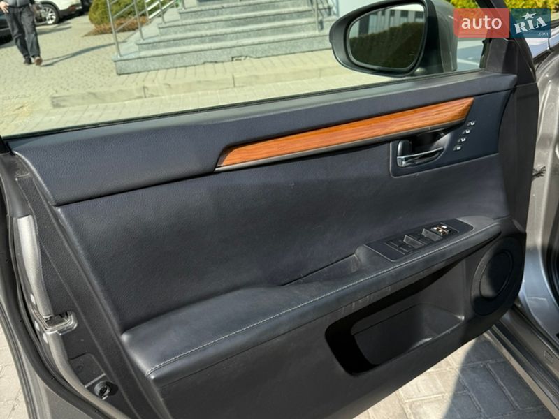 Седан Lexus ES 2015 в Львові фото 16 Седан Lexus ES 2015 в Львові