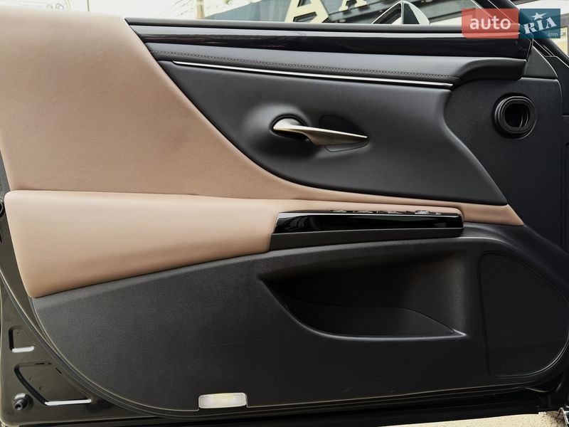Седан Lexus ES 2023 в Києві фото 26 Седан Lexus ES 2023 в Києві