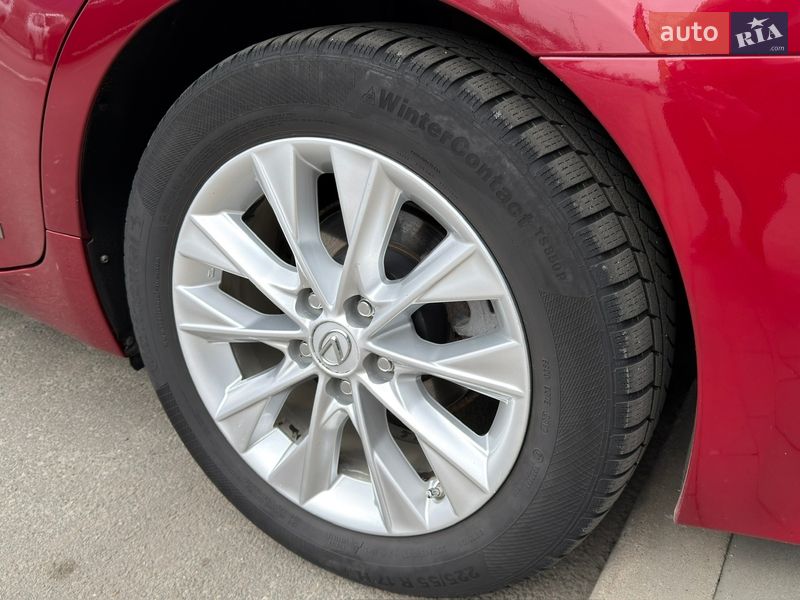 Седан Lexus ES 2014 в Києві