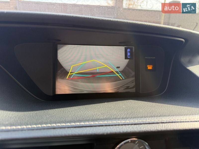 Седан Lexus ES 2018 в Киеве