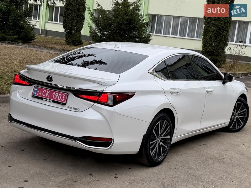 Седан Lexus ES 2022 в Виннице фото 13 Седан Lexus ES 2022 в Виннице