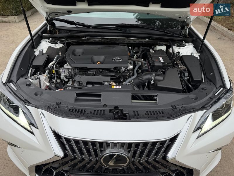 Седан Lexus ES 2022 в Виннице фото 45 Седан Lexus ES 2022 в Виннице