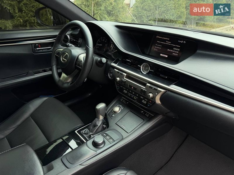 Седан Lexus ES 2016 в Одессе