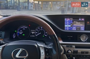 Седан Lexus ES 2014 в Дніпрі
