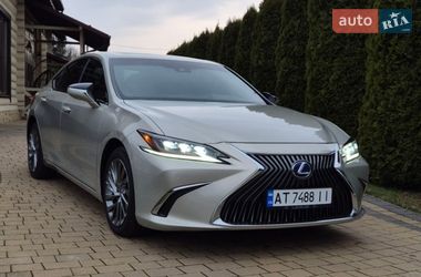 Седан Lexus ES 2021 в Івано-Франківську