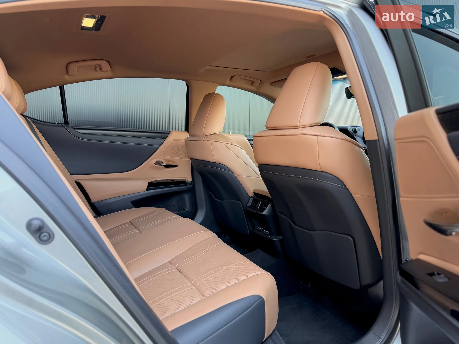 2021 Lexus ES - мініатюра 16