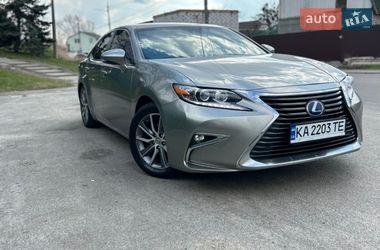 Седан Lexus ES 2017 в Киеве