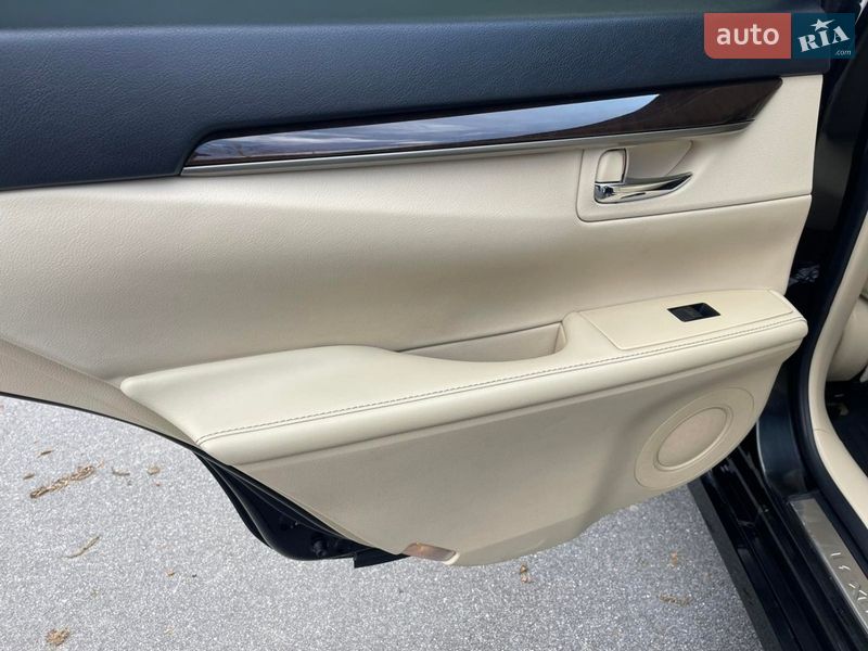 Седан Lexus ES 2013 в Виннице фото 13 Седан Lexus ES 2013 в Виннице