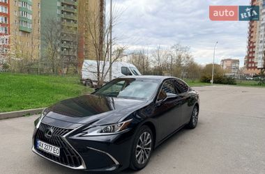 Седан Lexus ES 2022 в Харькове