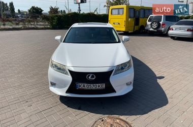 Седан Lexus ES 2013 в Києві
