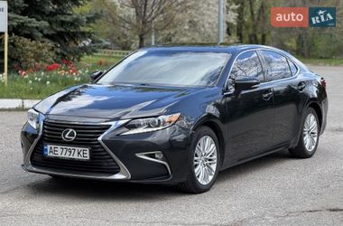 Седан Lexus ES 2016 в Дніпрі