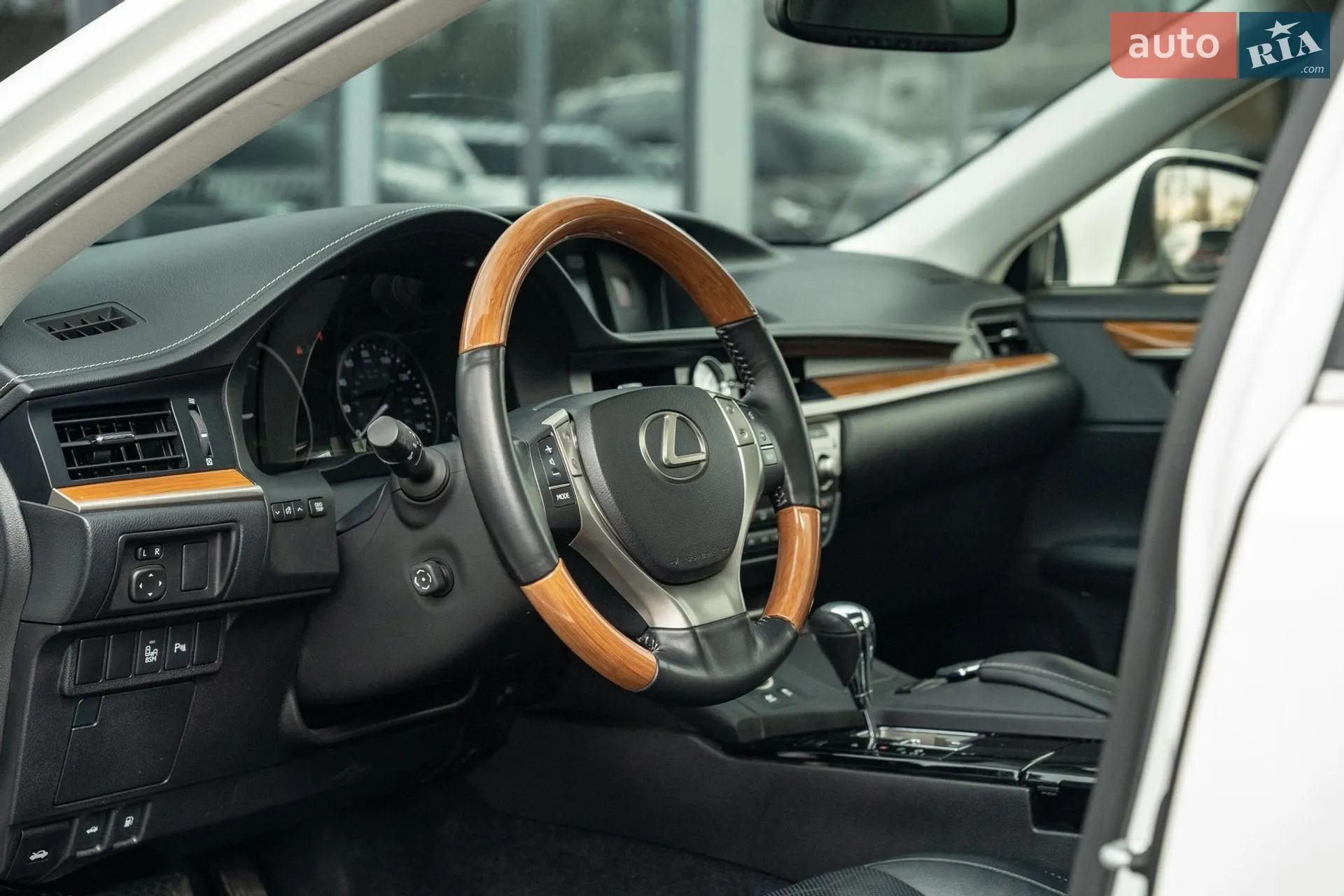 2014 Lexus ES - мініатюра 21
