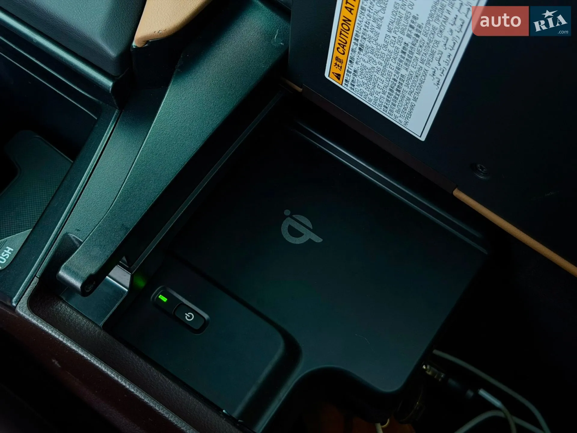 2020 Lexus ES - мініатюра 24