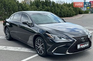 Седан Lexus ES 2023 в Киеве