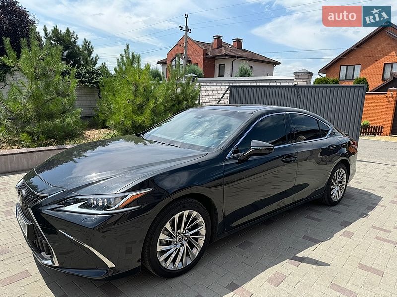 Lexus ES 2023