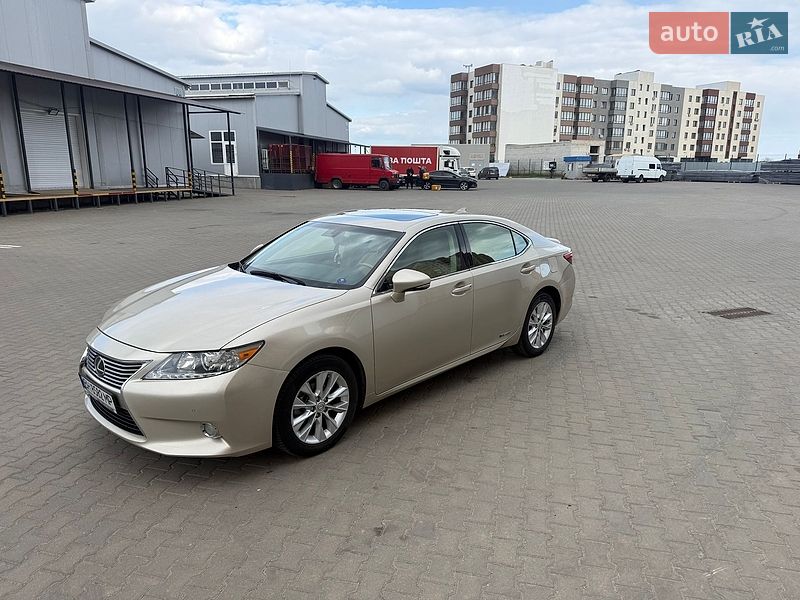 Седан Lexus ES 2015 в Одессе