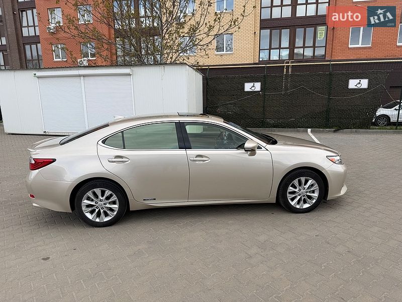 Седан Lexus ES 2015 в Одессе
