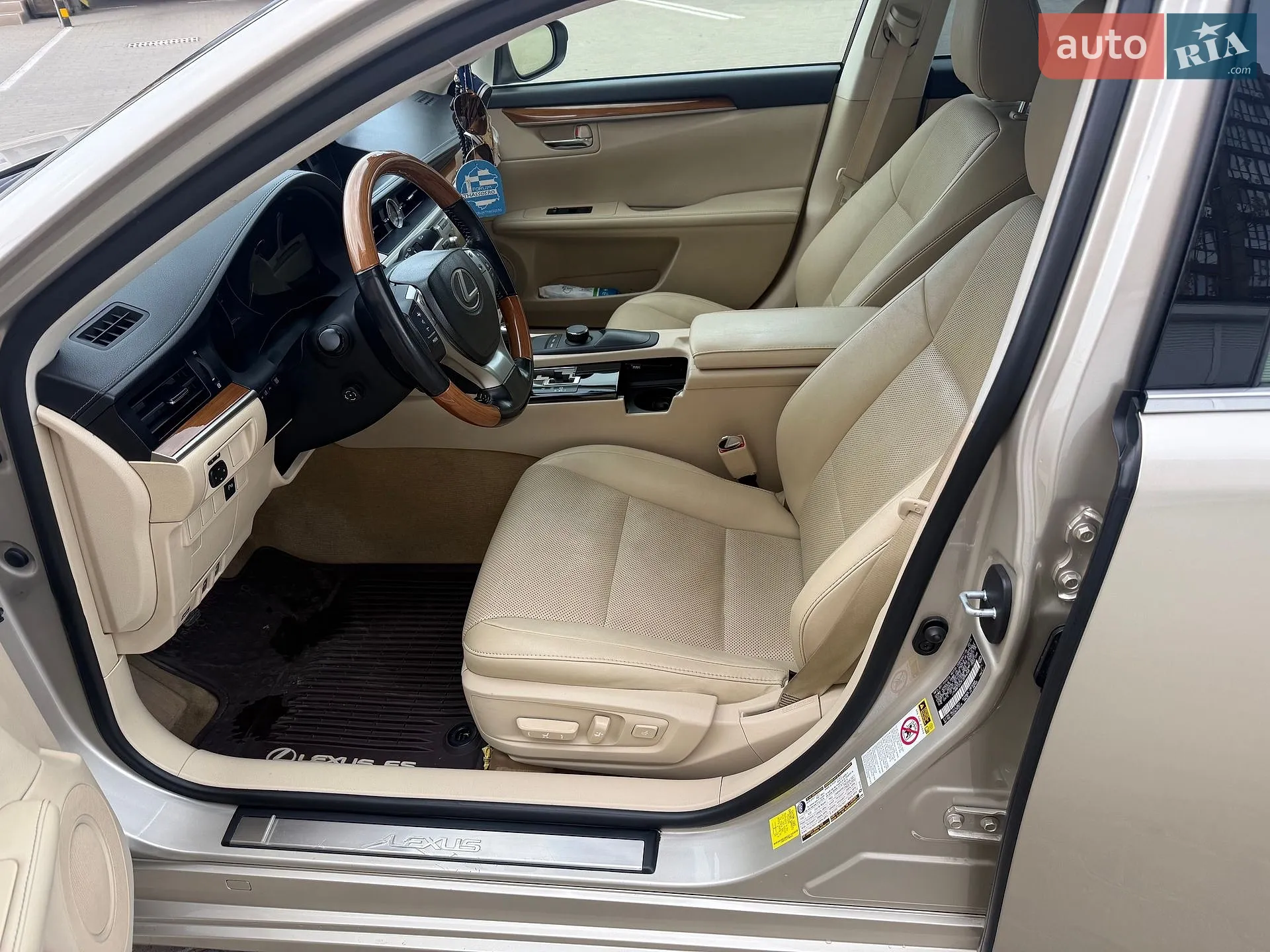2015 Lexus ES - мініатюра 12